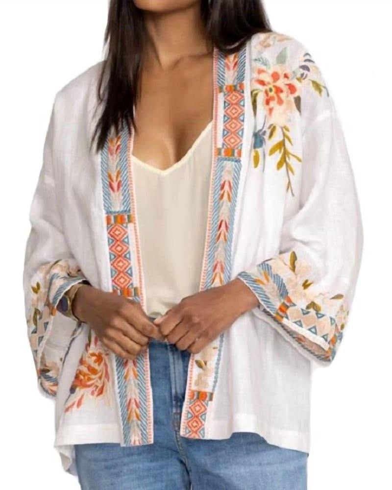 Front of a model wearing a size XL Ceretti Linen Cropped Kimono in White in White by Johnny Was. | dia_product_style_image_id:336869